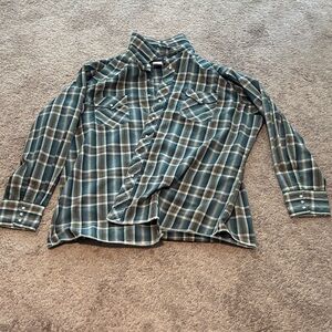 Wrangler Blue and White Plaid Button-Down Shirt